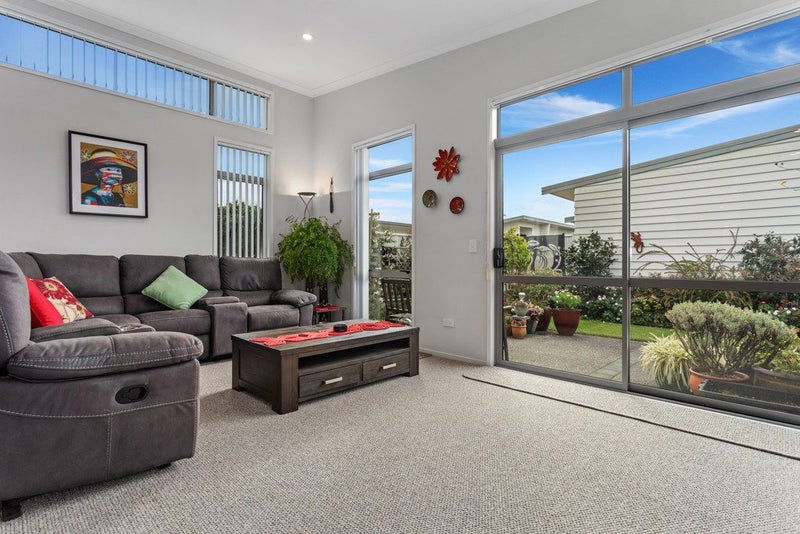 2/18 Victoria Avenue, Whakatāne - Carousel 2