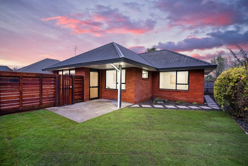 2/74 Lowry Avenue, Redwood, Christchurch - Carousel 1