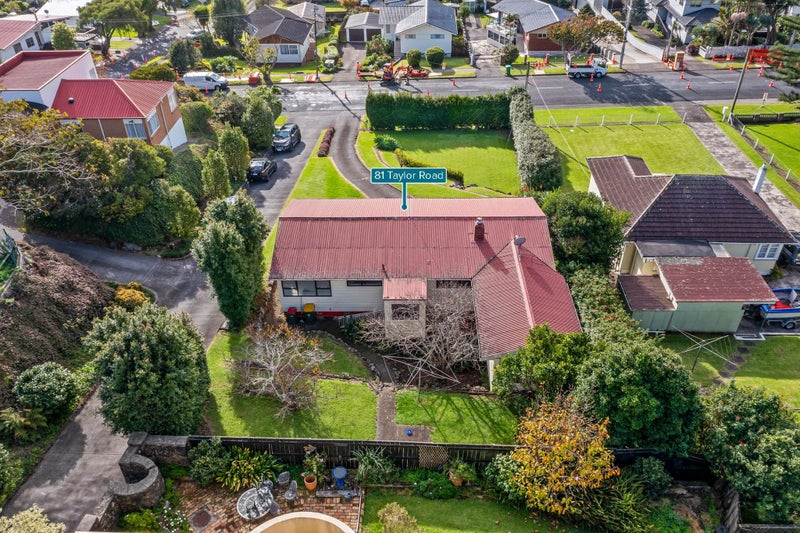 81 Taylor Road, Mangere Bridge, Auckland - Carousel 11
