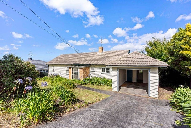 57 Parkhill Road, Mellons Bay, Auckland - Carousel 1