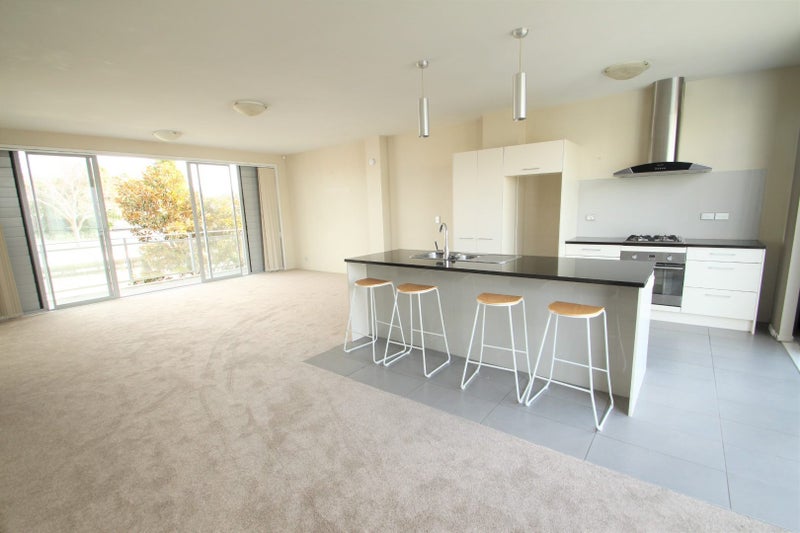 35A Garnet Road, Westmere, Auckland - Carousel 1