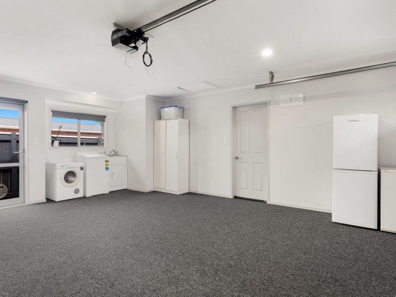 16B Lord Cobham Avenue, Whakatane, Whakatane - Carousel 24