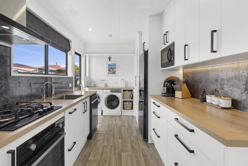 2/50 Green Street, Tāhunanui, Nelson - Carousel 2