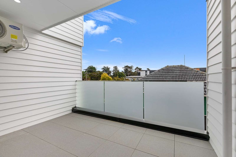 3/68 Smythe Road, Henderson, Auckland - Carousel 2