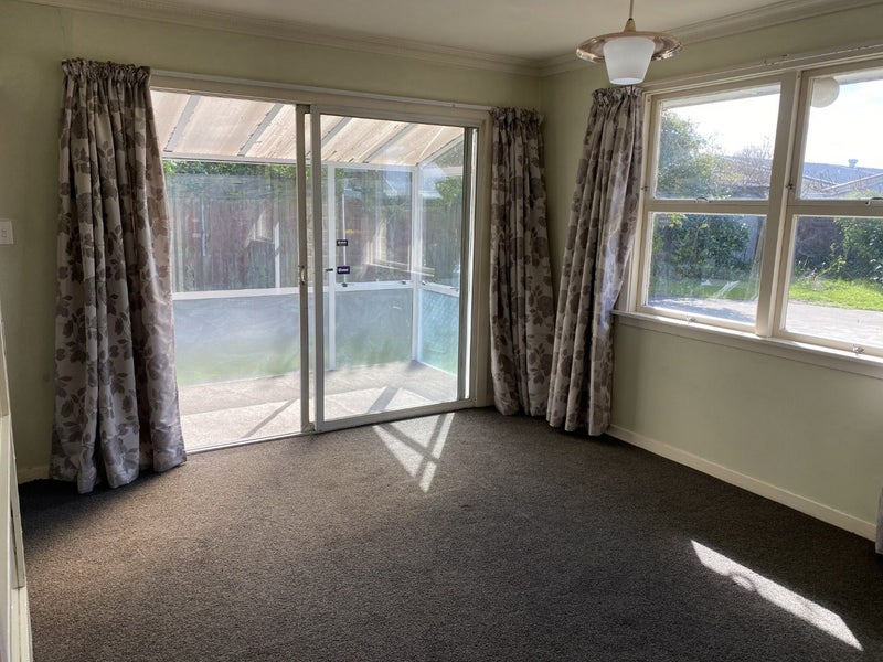 6 Rosedale Place, Avonhead, Christchurch - Carousel 2