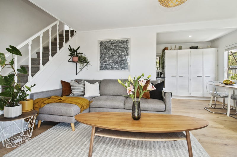 2/208 Rangatira Road, Beach Haven, Auckland - Carousel 2