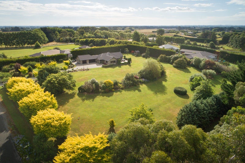 7 Dobsons Lane, Kelvin Grove, Palmerston North - Carousel 2