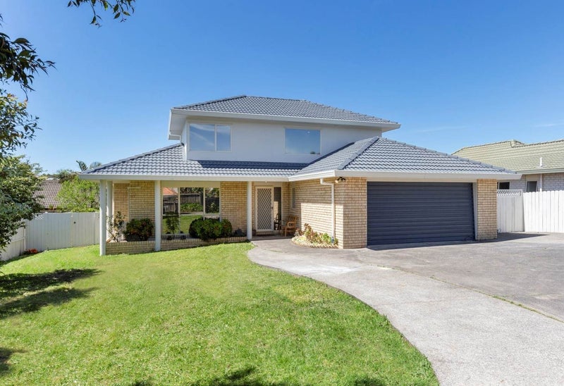 18 Mt Blanc Place, Northpark, Auckland - Carousel 2