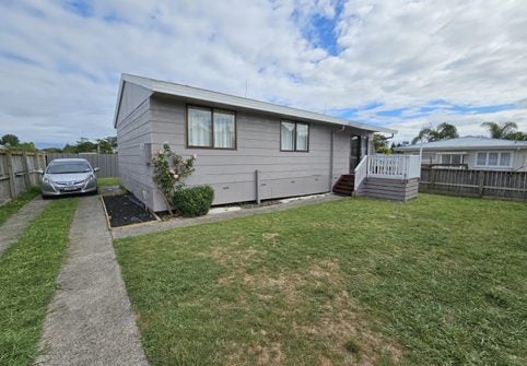 90B Tawa Street, Melville, Hamilton - Carousel 2