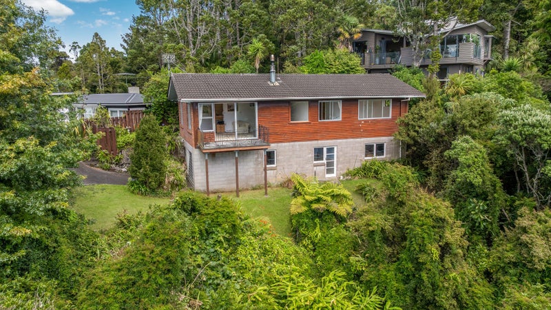 98 Otitori Bay Road, Titirangi, Auckland - Carousel 2