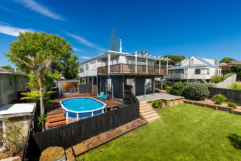 7 Seabar Place, Glen Eden, Auckland - Carousel 23