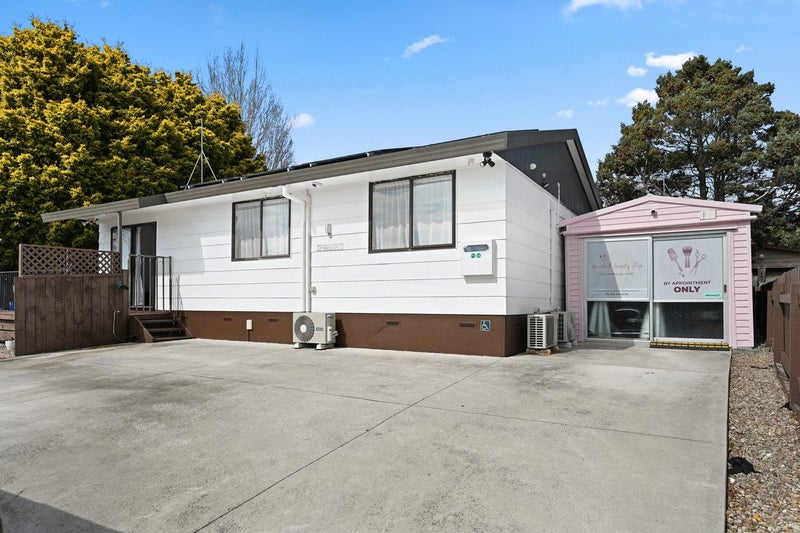 49 Crawshaw Drive, Nawton, Hamilton - Carousel 1