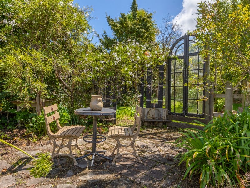 8 Waverley Street, Waipawa, Waipawa - Carousel 1