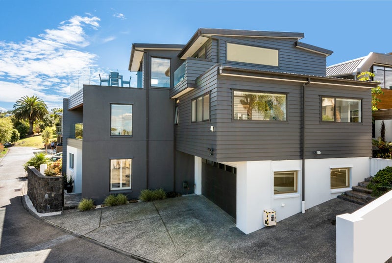 131 Beach Road, Castor Bay, Auckland - Carousel 1