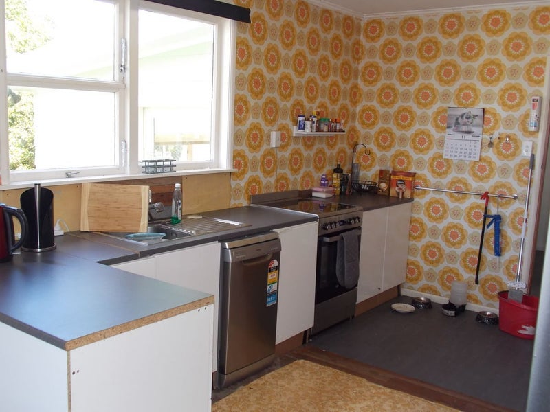 16 Jackson Avenue, Highbury, Palmerston North - Carousel 25