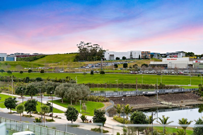 403/3 Rose Garden Lane, Albany, Auckland - Carousel 2