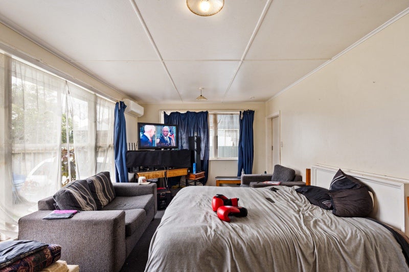 61 Dundee Drive, Flaxmere, Hastings - Carousel 6