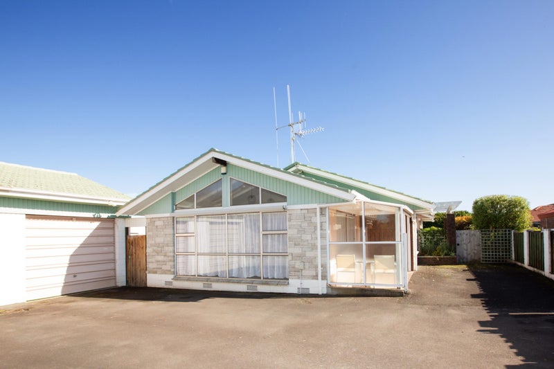 24A Forest Lake Road, Forest Lake, Hamilton - Carousel 15