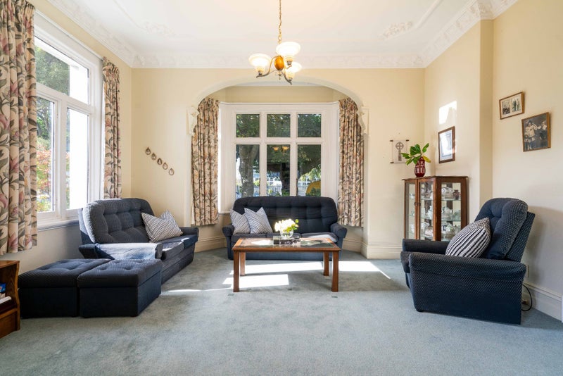 18 Hobson Street, Saint Clair, Dunedin - Carousel 2