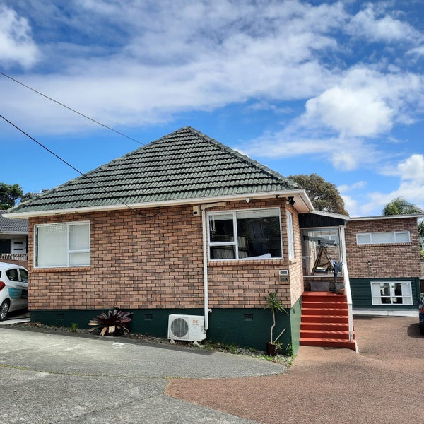 247A Hillsborough Road, Hillsborough, Auckland - Carousel 2