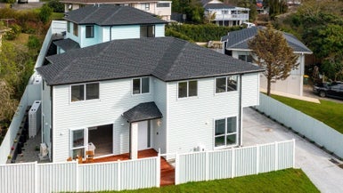 38A Meadowood Drive, Unsworth Heights, Auckland - Carousel 1