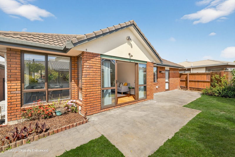 31B Ingrid Street, Parklands, Christchurch - Carousel 1