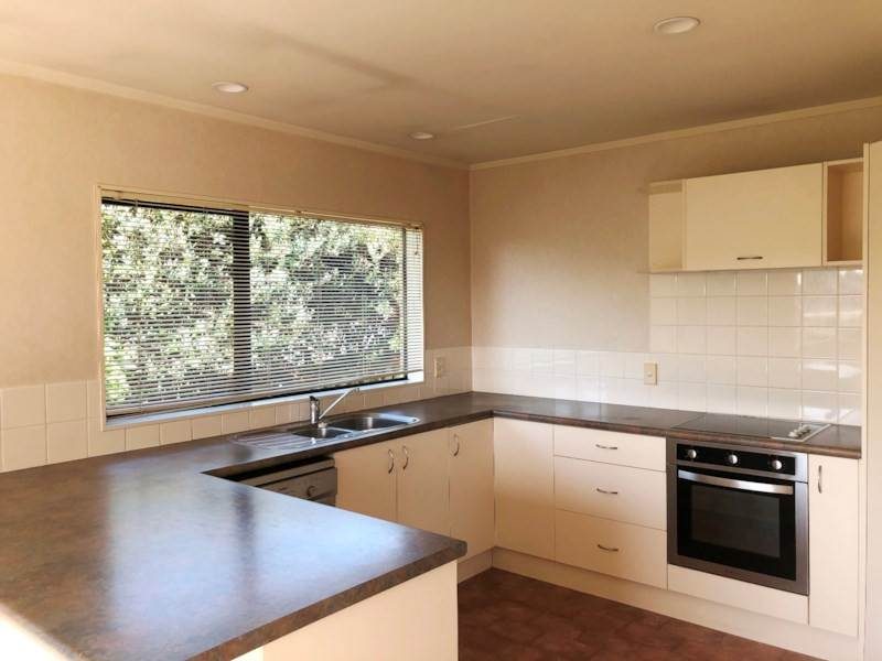 206 Botany Road, Botany Downs, Auckland - Carousel 4