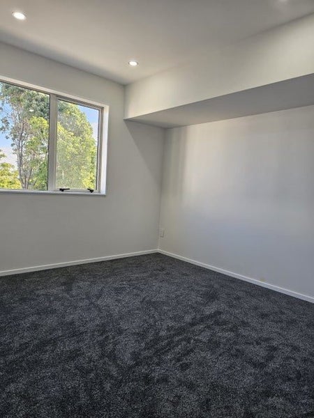 12D Minaret Drive, Bucklands Beach, Auckland - Carousel 7
