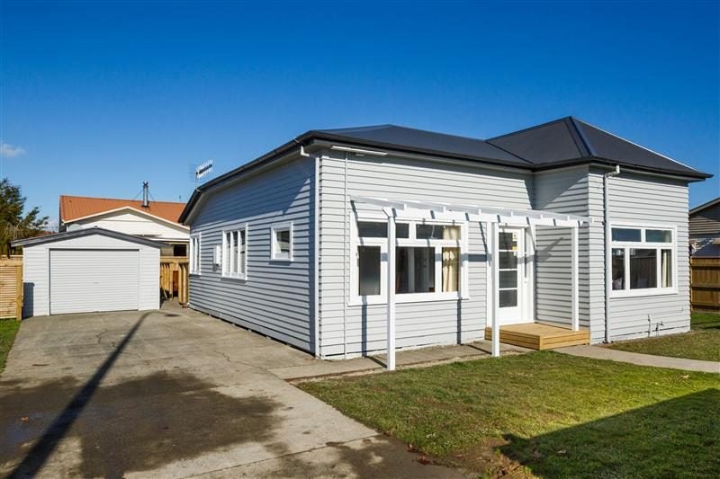 102 Ferguson Street, West End, Palmerston North - Carousel 1