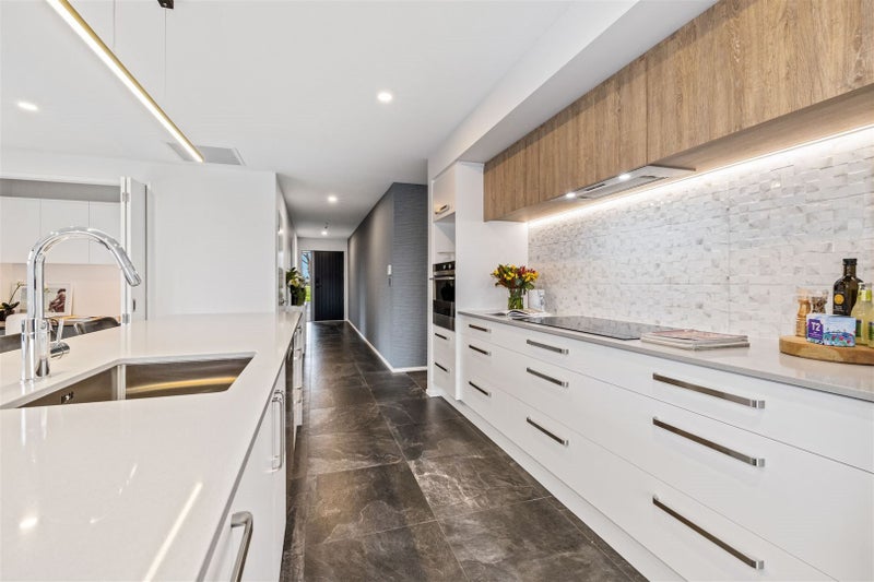 6 Malaga Crescent, Harewood, Christchurch - Carousel 2