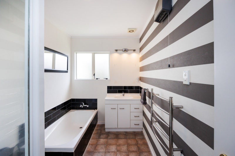 47 Dalfield Place, Highbury, Palmerston North - Carousel 2