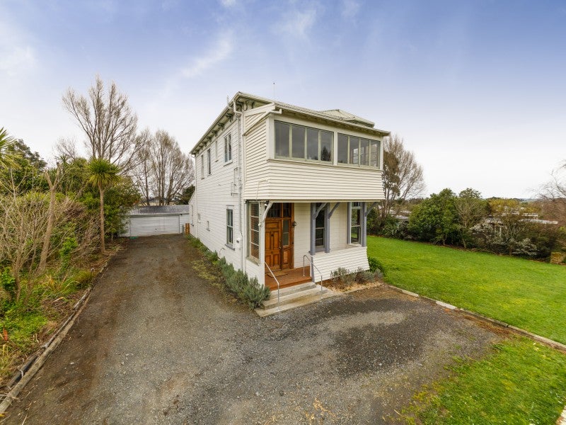 6 Lethbridge LANE, Tokomaru, Palmerston North - Carousel 1