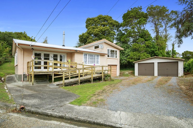 111 Stokes Valley Road, Stokes Valley, Lower Hutt - Carousel 1