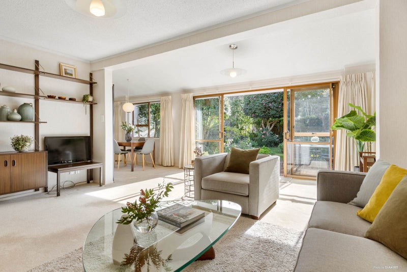 4/86 Owens RD, Epsom, Auckland - Carousel 2