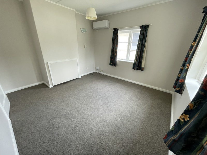 8 Brook Street, Waiwhetu, Lower Hutt - Carousel 2
