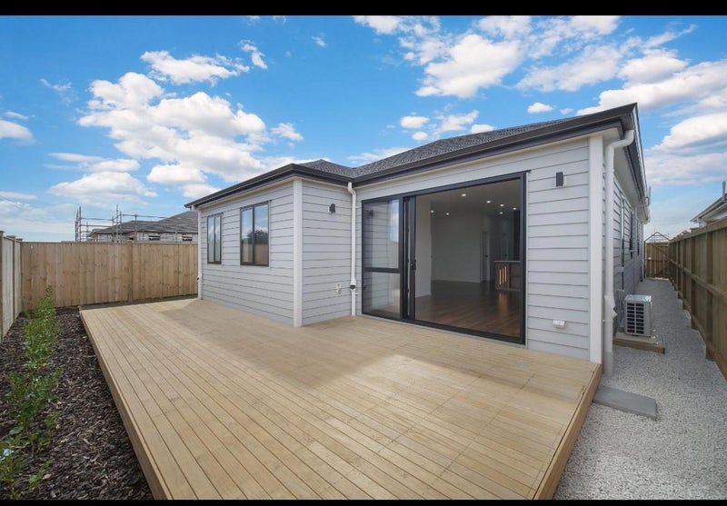 13 Kaapehu Street, Karaka, Papakura - Carousel 2