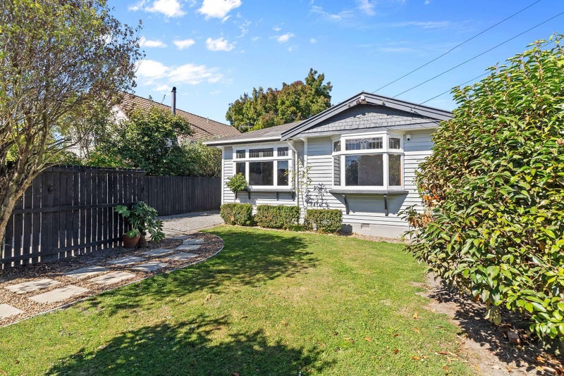 130 Somerfield Street, Somerfield, Christchurch - Carousel 1