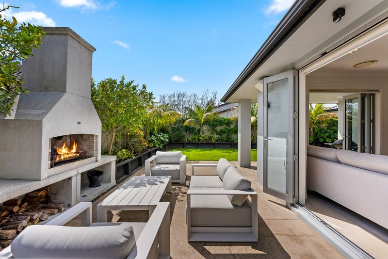 14 Lombardia Way, Karaka, Papakura - Carousel 2