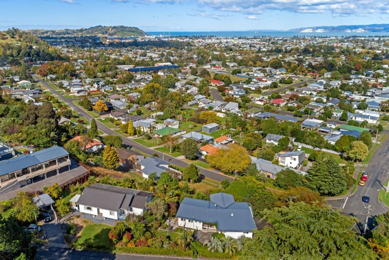 1 Belgium Terrace, Mangapapa, Gisborne - Carousel 2