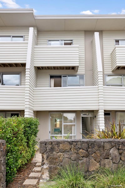 37/3 Riverside Road, Orewa, Orewa - Carousel 1