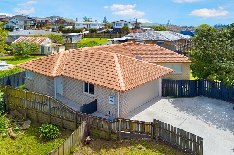 5 Retreat Drive, Mangere, Auckland - Carousel 2