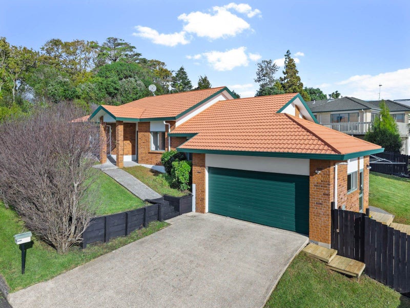 27 Carling Avenue, Massey, Auckland - Carousel 1