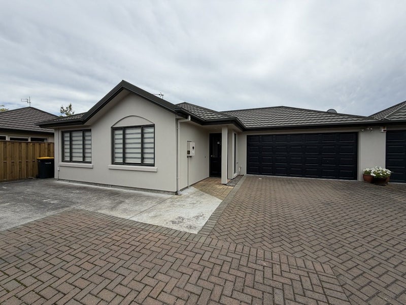 19 Beechwood Drive, Northwood, Christchurch - Carousel 1