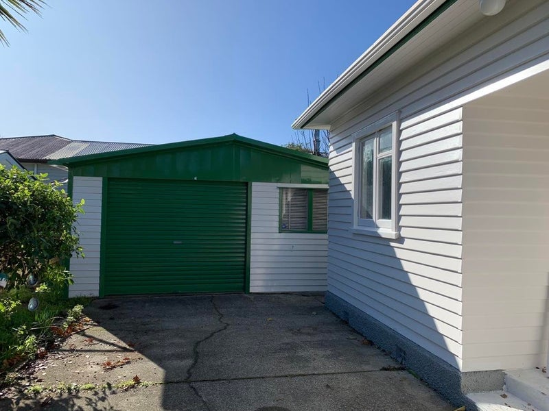 11 Beaumont Avenue, Alicetown, Lower Hutt - Carousel 2
