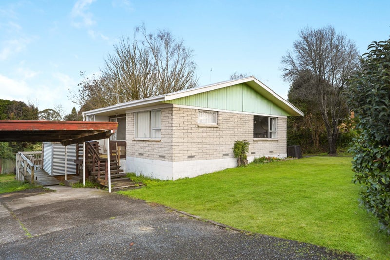 79 Pine Avenue, Melville, Hamilton - Carousel 1