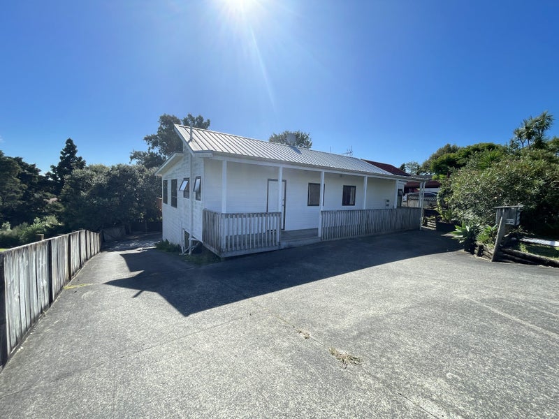 50 Eugenia Rise, Totara Heights, Auckland - Carousel 1