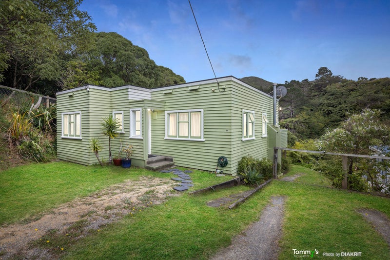 60 Allington Road, Karori, Wellington - Carousel 1