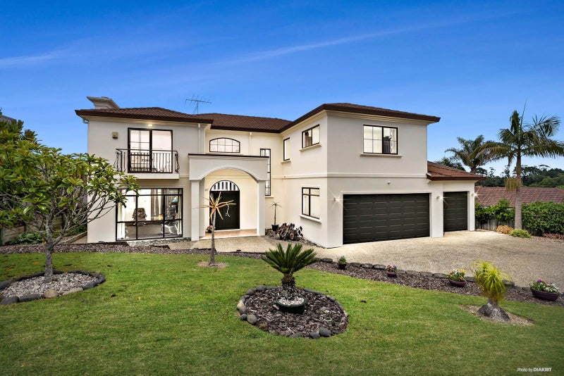 17 Rosses Place, Pinehill, Auckland - Carousel 1