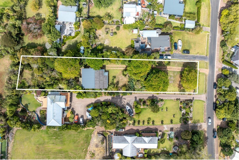 30 Natzka Road, Ostend, Waiheke Island - Carousel 2