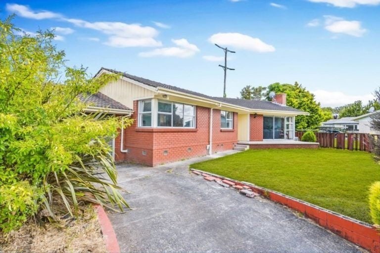31 Southsea Crescent, Silverdale, Hamilton - Carousel 2